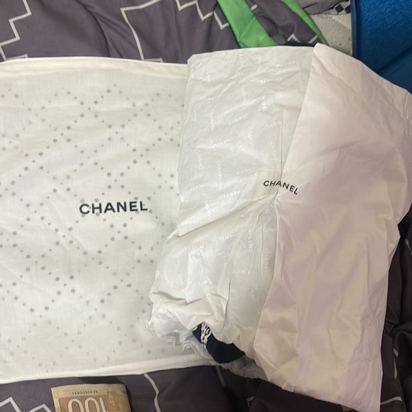 4️⃣5️⃣0️⃣0️⃣ brand new Authentic Chanel cashmere sweater - Picture 12 of 12
